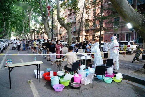 河南多地公共场所开启“纳凉”模式